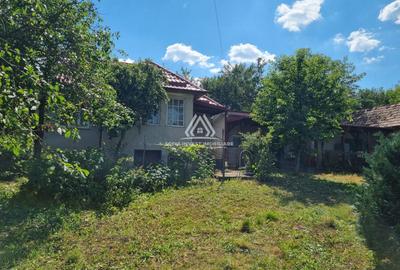 CASĂ LA ȚARĂ, SÂMBOLENI, COMUNA CAMARAȘU - 11