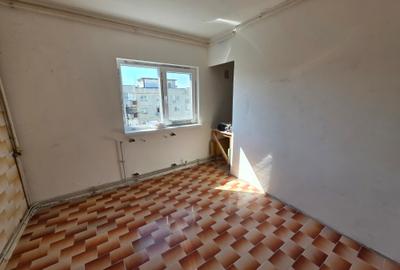 2 camere decomandat - Novaci - Sebastian - 7