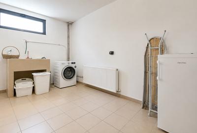 Casa spatioasa de inchiriat cu 5 camere in Zimandu Nou - 14