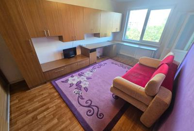 Închiriere Apartament 2 Camere Gorjului Moinești - 3