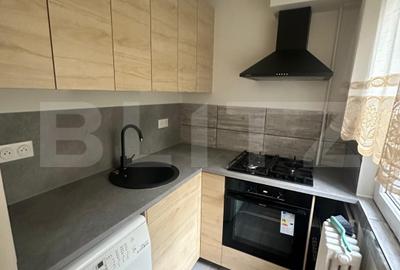 Apartament cu 3 camere semidecomandat, mobilat în Dacia