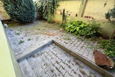 INCHIRIEZ apartament 2 camere cu curte,renovat,zona Strand - 8