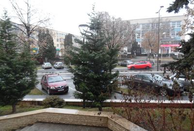 Inchiriez spatiu comercial in Deva, zona ultracentrala , I. Maniu, - 2