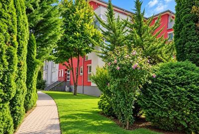 Apartament cu 3 camere decomandat, mobilat în Avantgarden