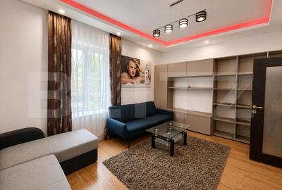 Apartament cu 3 camere decomandat, mobilat în Andrei Mureșanu