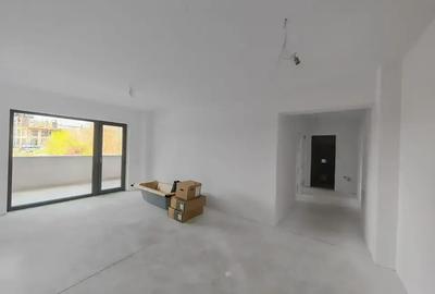 Apartament cu 3 camere decomandat în Barbu Văcărescu