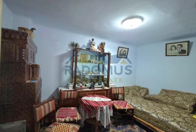 Casă de renovat complet - Str. Zefirului nr. 46 |- 65 mp utili - 5