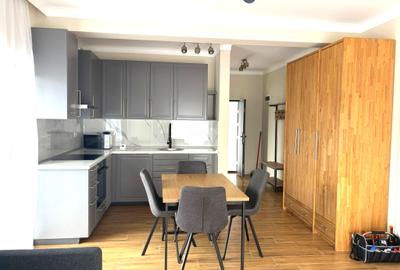 Chirie apartament nou zona Sarmas mobilat utilat 2000lei/luna - 3