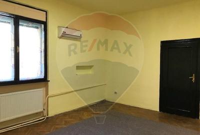 Spațiu comercial, de 33 mp, în Ultracentral