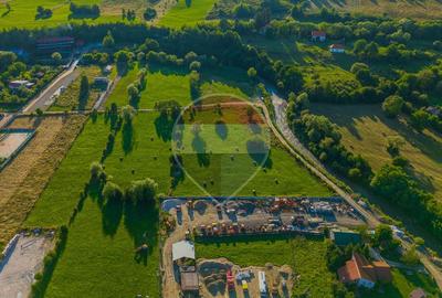 Teren intravilan 7.660 mp lângă Bran, panoramă 360°, comision 0% - 14