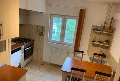 Apartament 3 camere decomandat Lunei aproape de Complex Centrala gaz amenajat - 4