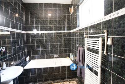 Inchiriere apartament 5 camere  in vila Romana - 12