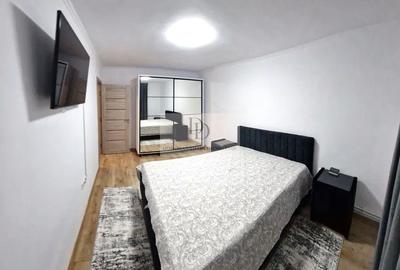 Apartament cu 3 camere decomandat, mobilat în Central