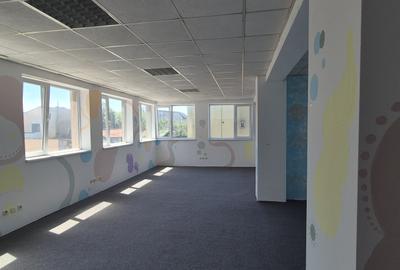 Spațiu comercial, de 70.00 mp, în Inel I