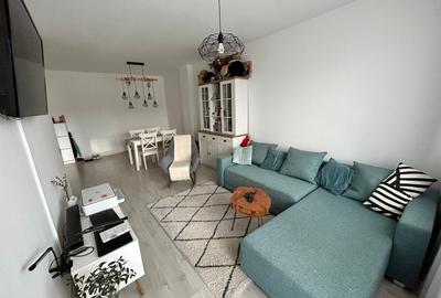 Apartament cu 2 camere semidecomandat, mobilat în Dâmbul Rotund