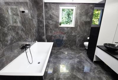 Apartament cu 5 camere de vânzare în zona Precista - 14