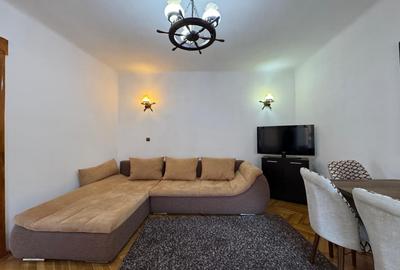 Apartament la casa, cu 3 camere, semidecomandat, zona centrala, str. Sitei - 6
