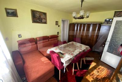 Apartament cu 3 camere semidecomandat, mobilat în Mănăștur