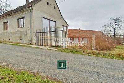 Casă de vânzare cu 4 camere în Zăbrani, teren 578 mp, front generos - 1