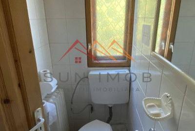 Vila de vanzare, teren 3100 mp, 7 camere, 6 grupuri sanitare, 3 CT, an 1997 - 47