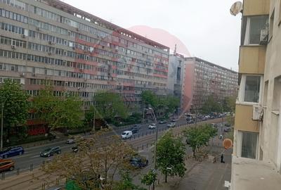 Apartament cu 3 camere de vânzare în zona Bucur Obor - 20