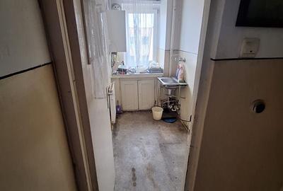 Apartament 2 camere Florilor,centrala proprie,liber,64000 Euro - 4