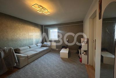 Apartament 3 camere de vanzare decomandat 72 mp zona Strand Sibiu - 1