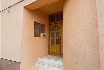 Vilă spațioasă de vanzare in Sanpetru zona Lempes - 15
