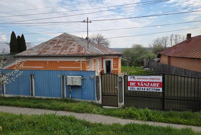 De vanzare casa din caramida in Sascut Targ cu deschidere la E85 - 8