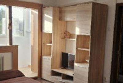 Apartament cu 2 camere decomandat, mobilat în Berceni