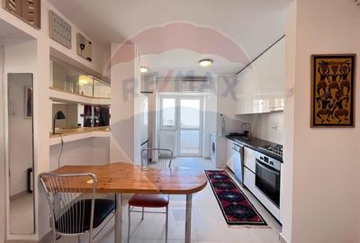 Apartament 2 camere - de inchiriat langa Marriott - centrala proprie - 10