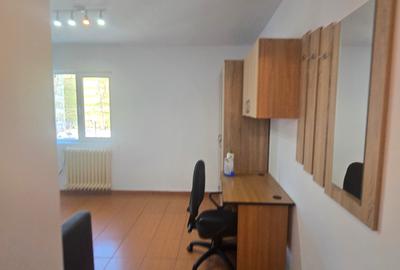 Garsoniera Titan Postavarului 7 minute fata de metrou 1 Decembrie - 8