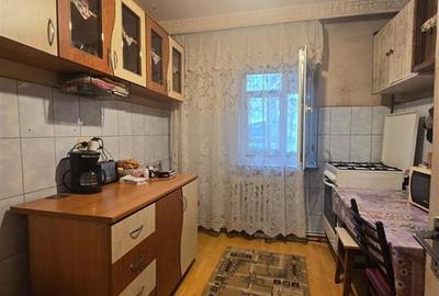 Dacia - Zimbru, 3 camere decomandat cu geam la baie - 5