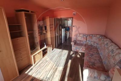 Garsonieră decomandată, mobilată în Calea București