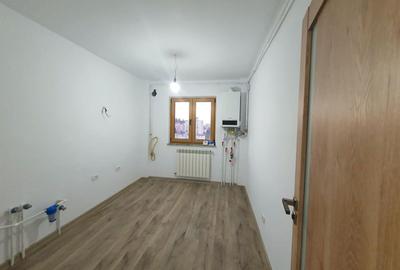 Apartament decomandat cu 3 camere, 66 mp., Calea București - 5