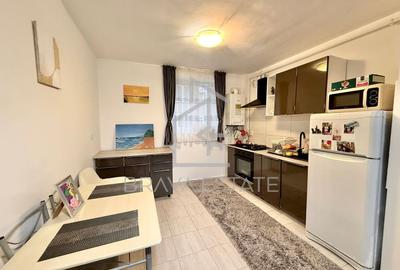 Apartament cu 2 camere semidecomandat, mobilat în Florești