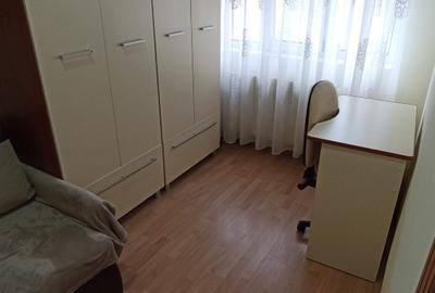 Apartament 3 camere, central, renovat si termoizolat - 9