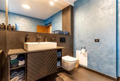 Casa cu dotari premium si finisaje de calitate ,Demisol +Parter+Etaj situata in - 14