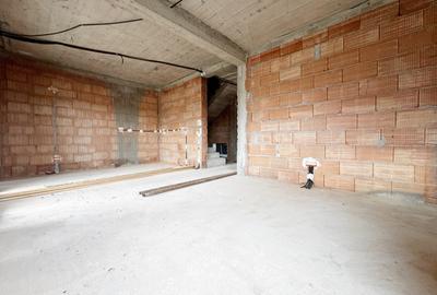 Duplex cu 4 camere în Moșnița Nouă