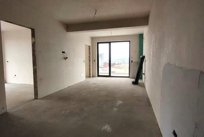 Apartament cu 2 camere semidecomandat în Baciu
