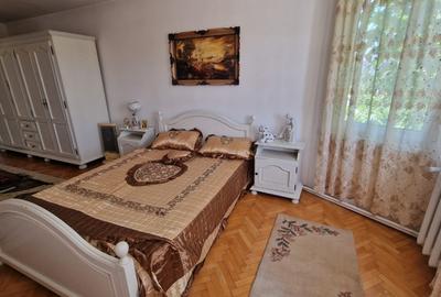 INCHIRIERE Casa individuala D + P + E + M cu 8 Camere 5 Bai 750 mp Teren CETATE - 3