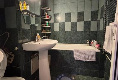 Apartament 3 camere Vanzare | Gorjului (2 minute de metrou) | An 1976 - 9