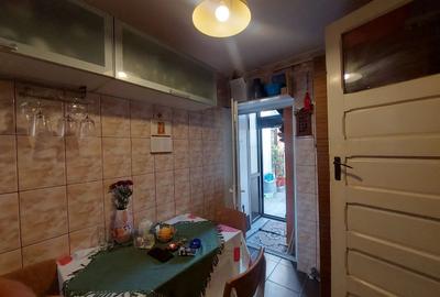 Casa curte || 2 camere || Banu Manta || Titulescu || Piata Victoriei - 17
