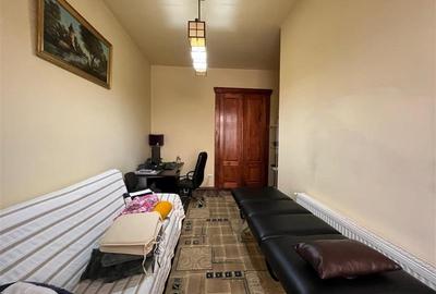 Lugoj, Casa 6 Cam., Teren 511 Mp., Str. Oituz. nr.1 - 23