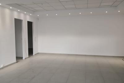 Gara de Nord, spatiu comercial suprafata 250 mp, vitrina 27 ml - 5
