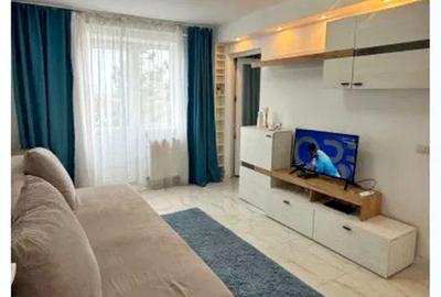 Apartament cu 2 camere nedecomandat, mobilat în Tomis Nord