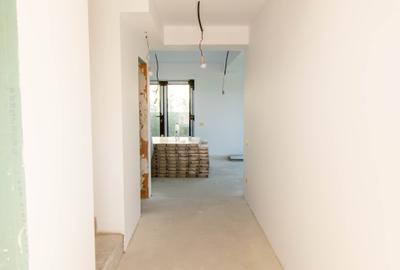 Vila alipita,finalizata, impecabil executata, teren 350mp, preechipare AC - 3