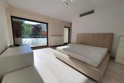 Ambasada SUA. Apartament 300mp, terasa 100mp, garaj. - 24