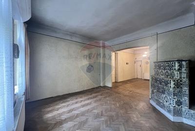 Casă interbelică de închiriat – Str. Barbu Văcărescu nr. 33 - 28