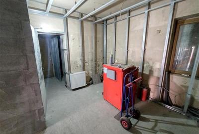 Oravita, Spatiu Com. (Apartament) 89MP, Zona Centrala, Pret Negociabil - 12